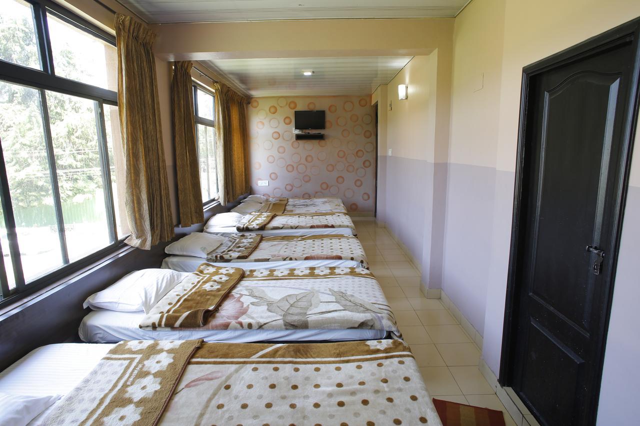 Hotel City Palace Ooty Bagian luar foto