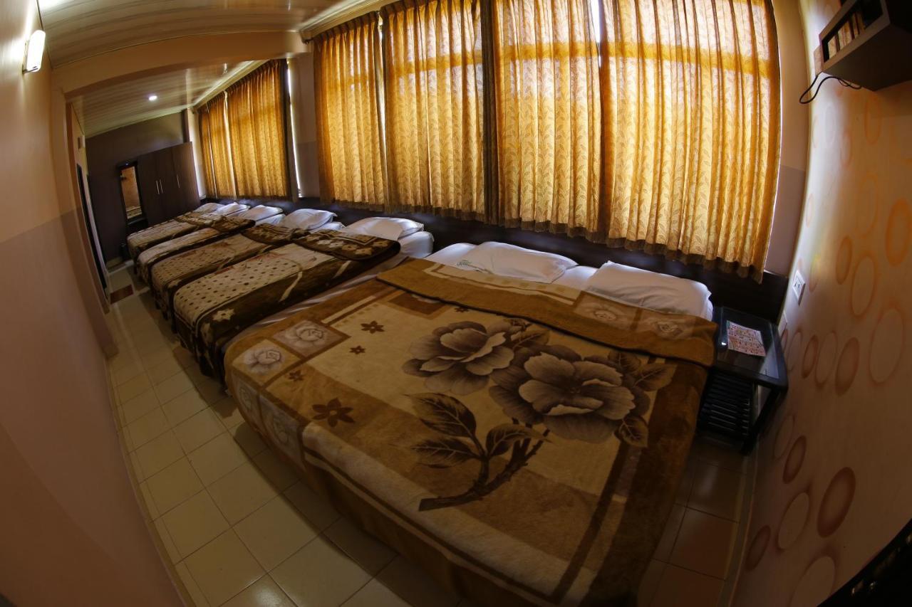 Hotel City Palace Ooty Bagian luar foto