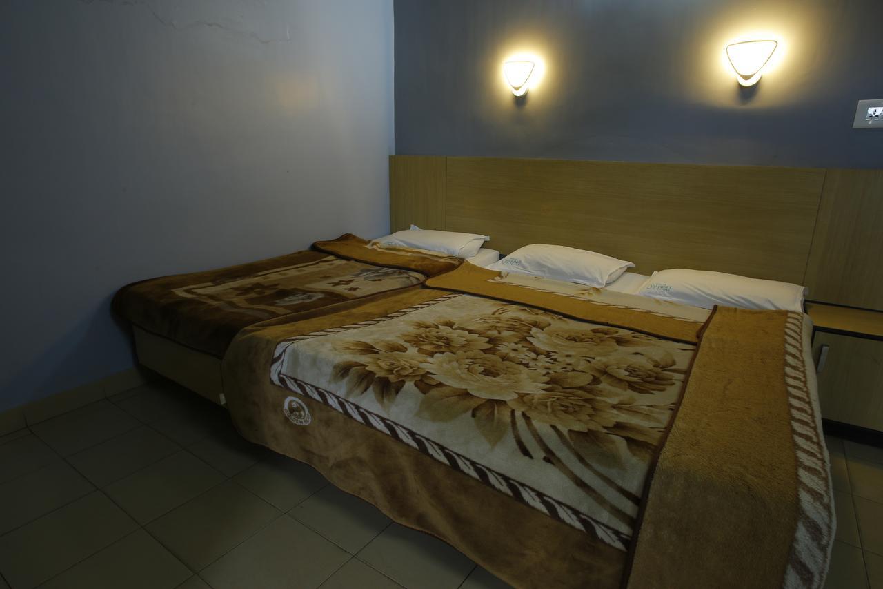 Hotel City Palace Ooty Bagian luar foto