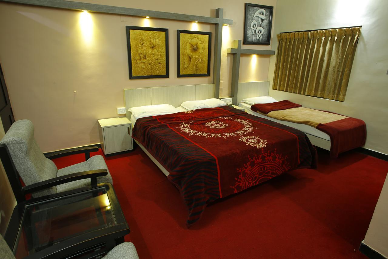 Hotel City Palace Ooty Bagian luar foto