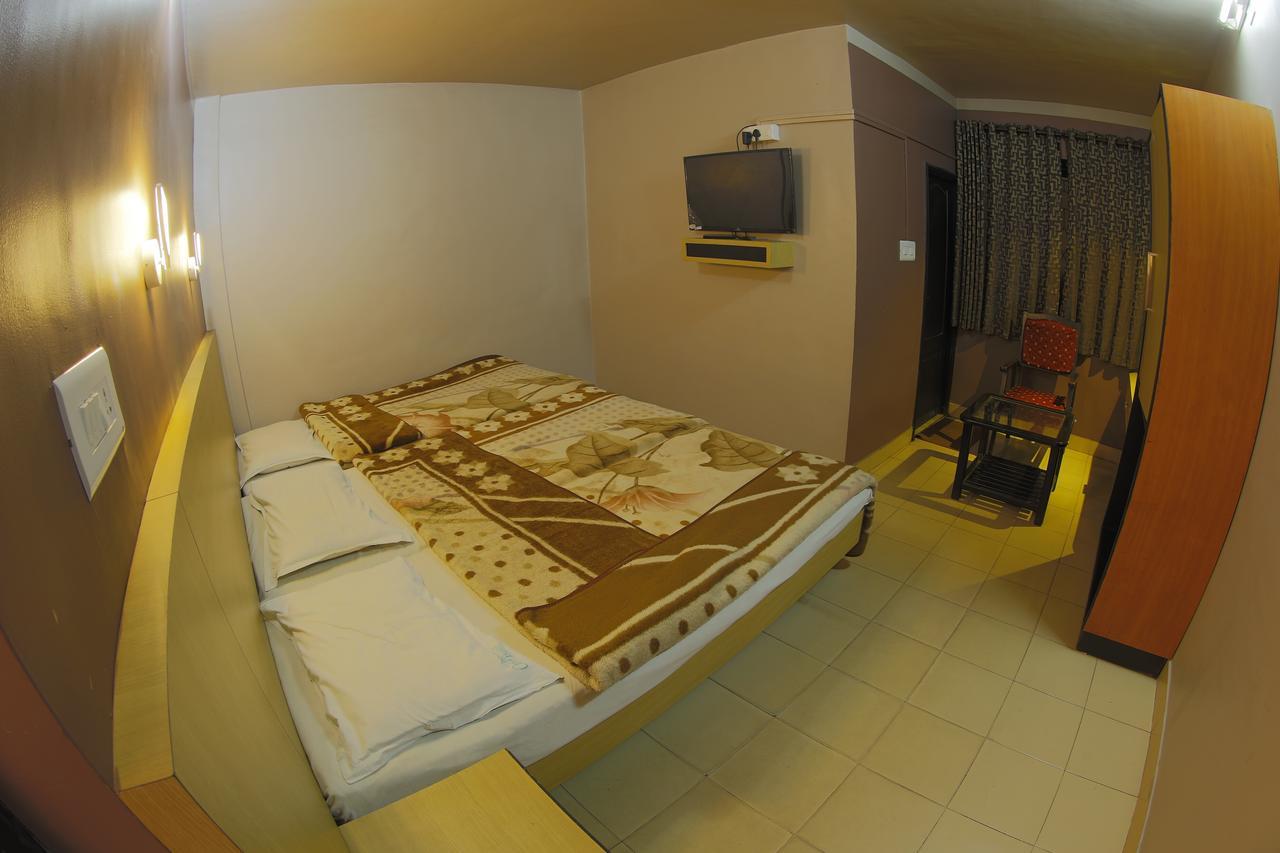 Hotel City Palace Ooty Bagian luar foto
